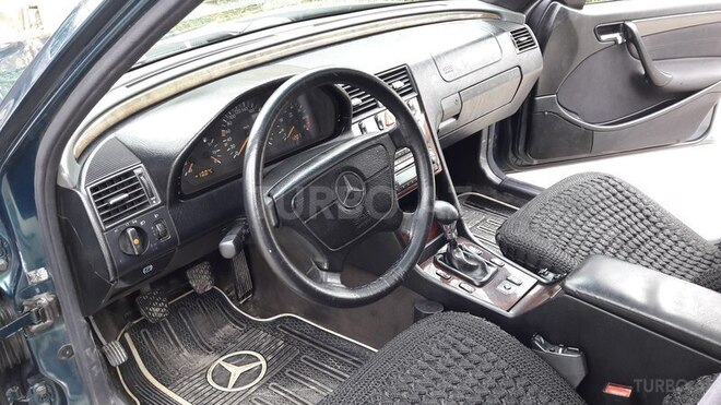 Mercedes C 230 1996, 361,986 km - 2.3 l - Yevlax