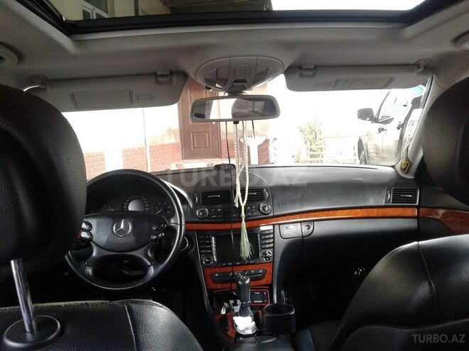 Mercedes E 220 2006, 201,000 km - 2.2 l - Bakı