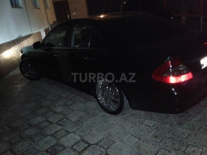 Mercedes E 220 2006, 201,000 km - 2.2 l - Bakı