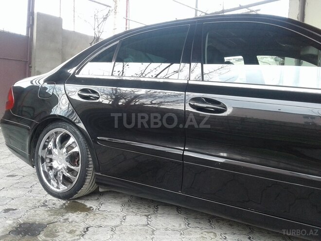 Mercedes E 220 2006, 201,000 km - 2.2 l - Bakı