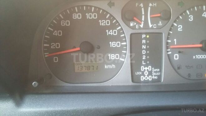 Mitsubishi Pajero io 2001, 137,871 km - 2.0 л - Sumqayıt