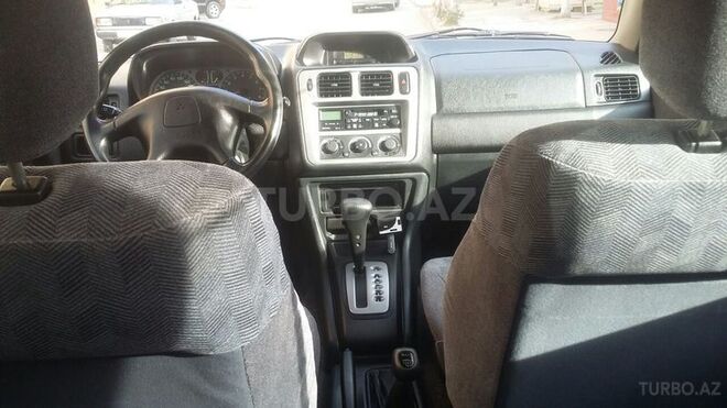Mitsubishi Pajero io 2001, 137,871 km - 2.0 л - Sumqayıt