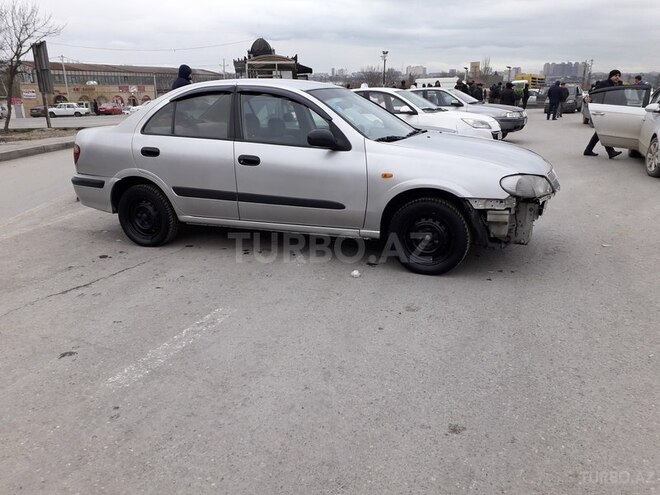 Nissan Sunny 2002, 467,306 km - 1.6 l - Bakı