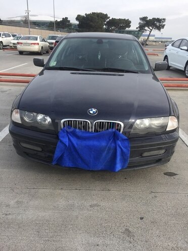BMW 320 2001, 236,000 km - 2.2 l - Bakı