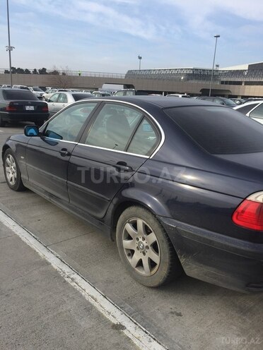 BMW 320 2001, 236,000 km - 2.2 l - Bakı