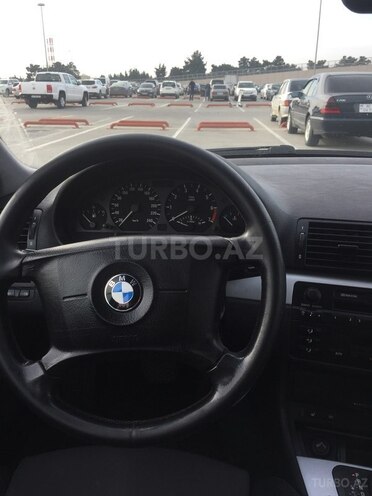 BMW 320 2001, 236,000 km - 2.2 l - Bakı