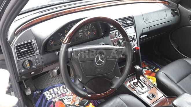 Mercedes C 180 1999, 217,547 km - 1.8 л - Sumqayıt