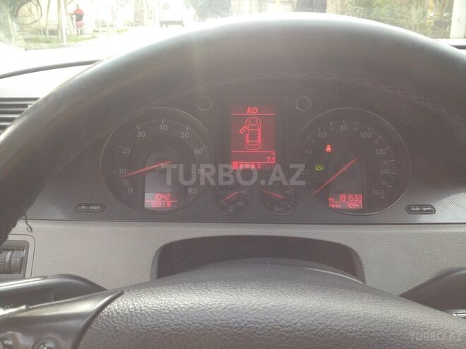 Volkswagen Passat 2005, 191,200 km - 2.0 l - Bakı