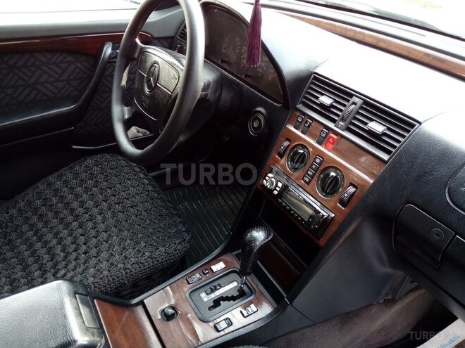 Mercedes C 200 1996, 320,000 km - 2.0 l - Sumqayıt