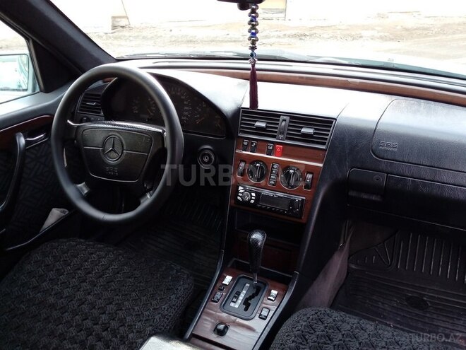 Mercedes C 200 1996, 320,000 km - 2.0 l - Sumqayıt