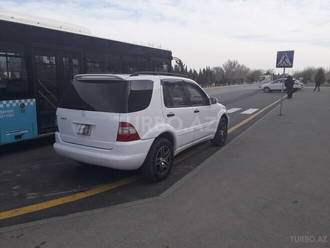 Mercedes ML 300 2000, 130,000 km - 3.2 l - Sumqayıt
