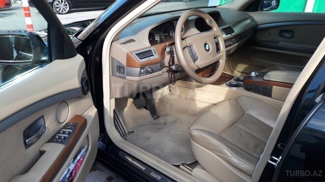 BMW 745 2002, 168,000 km - 4.4 л - Bakı