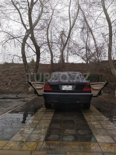 Mercedes C 230 1999, 200,000 km - 2.3 л - Bərdə