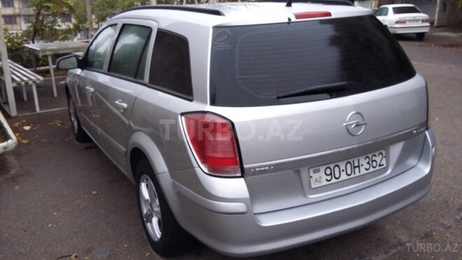 Opel Astra 2006, 240,000 km - 1.6 l - Bakı