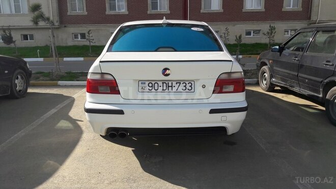 BMW 528 1998, 330,000 km - 2.8 l - Bakı