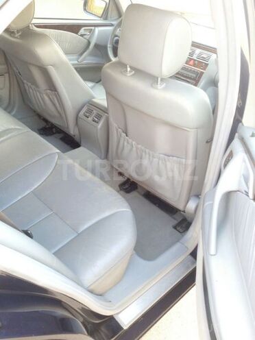 Mercedes E 240 2000, 259,436 km - 2.8 l - Bakı