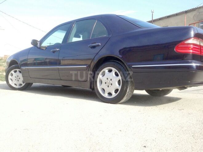 Mercedes E 240 2000, 259,436 km - 2.8 l - Bakı