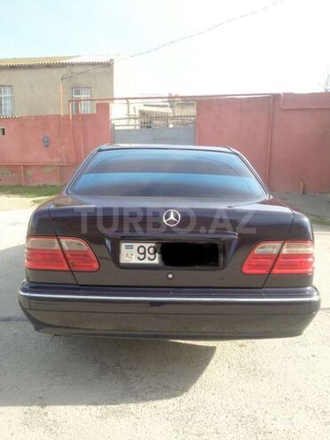 Mercedes E 240 2000, 259,436 km - 2.8 l - Bakı