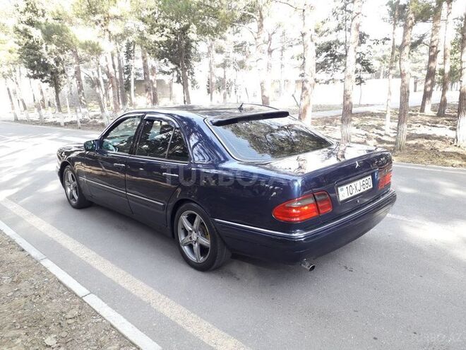 Mercedes E 200 1995, 289,000 km - 2.0 l - Sumqayıt