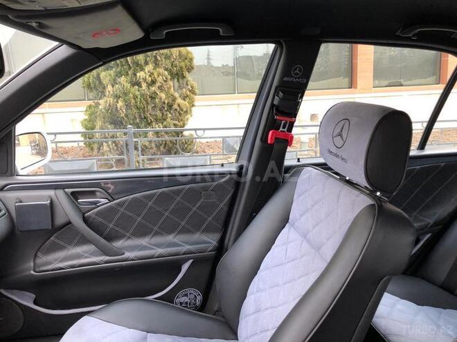 Mercedes E 240 2000, 180,250 km - 2.6 l - Bakı