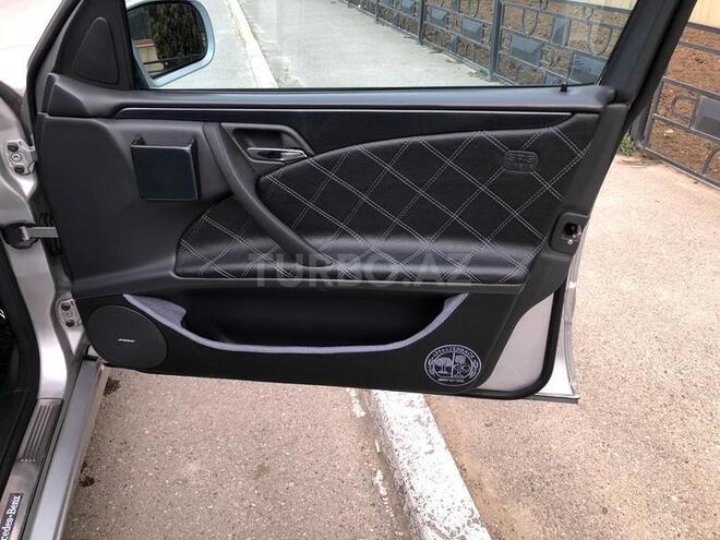 Mercedes E 240 2000, 180,250 km - 2.6 l - Bakı