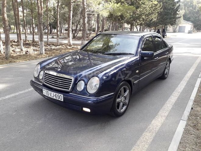 Mercedes E 200 1995, 289,000 km - 2.0 l - Sumqayıt
