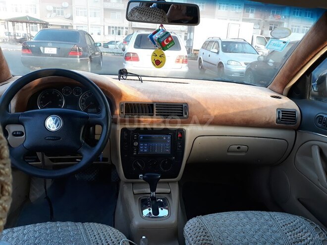 Volkswagen Passat 2004, 160,000 km - 1.8 l - Bakı