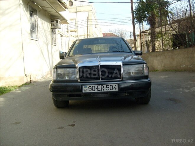 Mercedes E 220 1990, 340,000 km - 2.2 l - Bakı