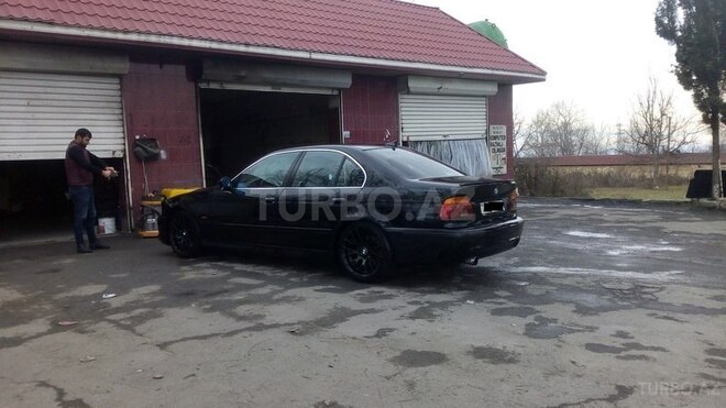 BMW 525 2001, 340,000 km - 2.5 l - Qəbələ