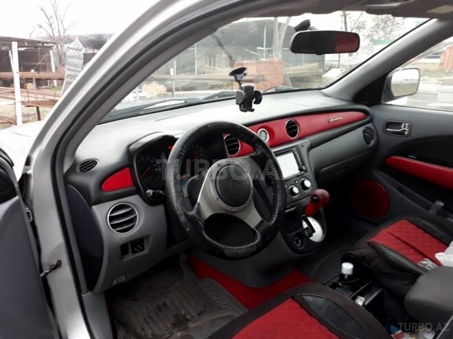 Mitsubishi Airtrek 2002, 214,000 km - 2.0 л - Şəmkir