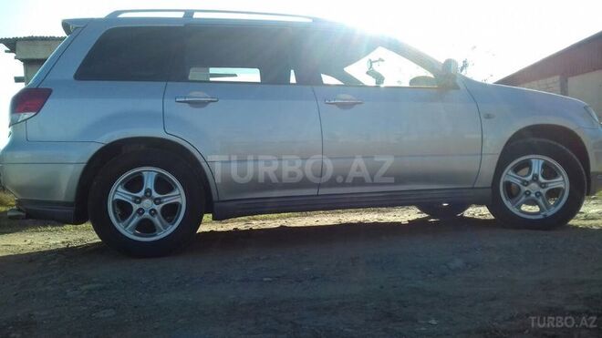 Mitsubishi Airtrek 2002, 214,000 km - 2.0 л - Şəmkir