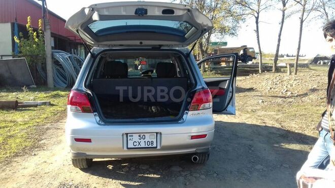Mitsubishi Airtrek 2002, 214,000 km - 2.0 л - Şəmkir