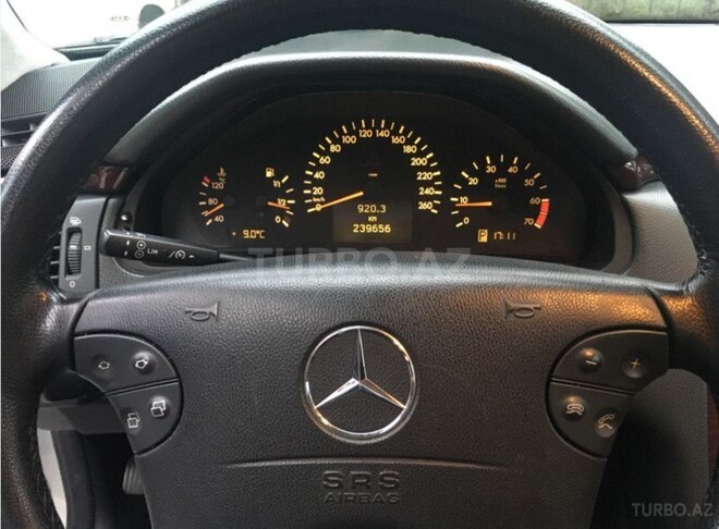 Mercedes E 240 2001, 240,000 km - 2.6 л - Bakı