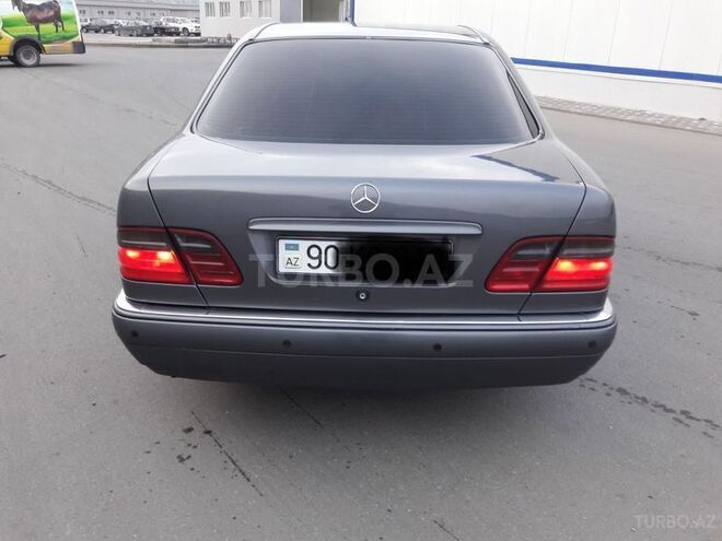 Mercedes E 240 1998, 294,000 km - 2.4 л - Bakı