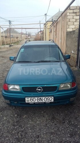 Opel Astra 1992, 300,000 km - 1.6 l - Bakı