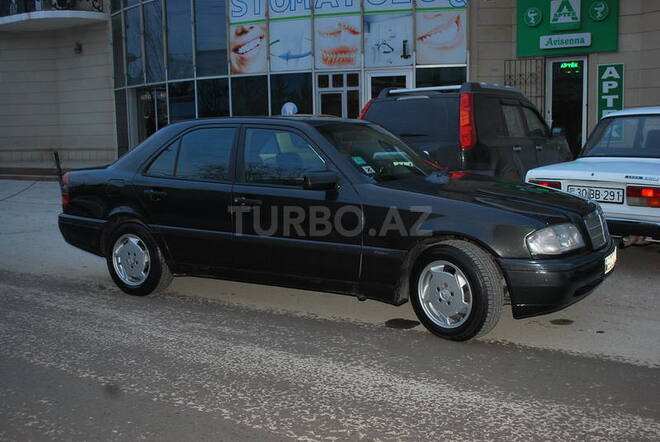 Mercedes C 180 1993, 242,000 km - 1.8 l - Bakı