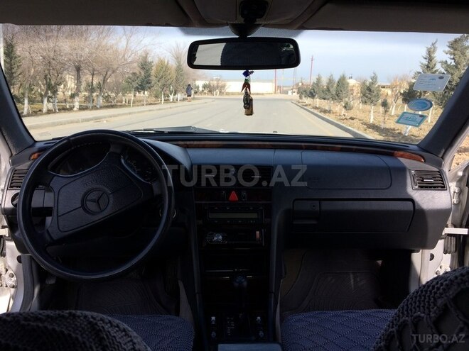 Mercedes C 230 1998, 225,000 km - 16.0 l - Sumqayıt