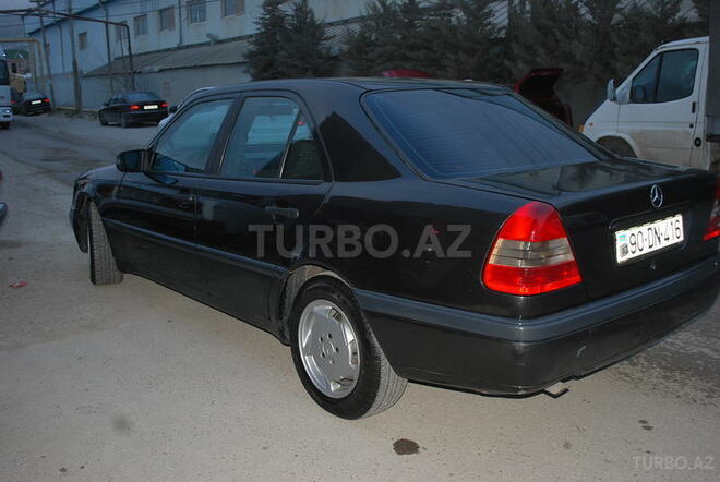 Mercedes C 180 1993, 242,000 km - 1.8 l - Bakı