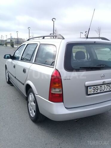 Opel Astra 2001, 240,000 km - 2.0 l - Bakı
