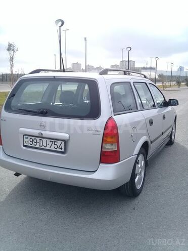 Opel Astra 2001, 240,000 km - 2.0 l - Bakı
