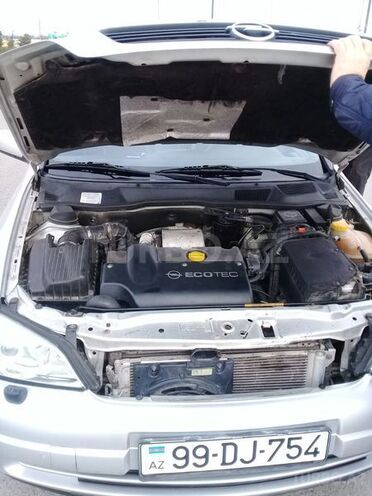 Opel Astra 2001, 240,000 km - 2.0 l - Bakı