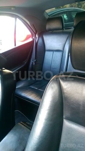 Mercedes E 280 1998, 260,000 km - 2.8 l - Bakı