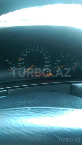 Mercedes E 280 1998, 260,000 km - 2.8 l - Bakı