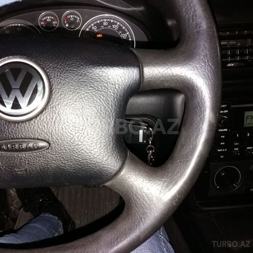 Volkswagen Passat 2002, 145,000 km - 1.8 l - Bakı