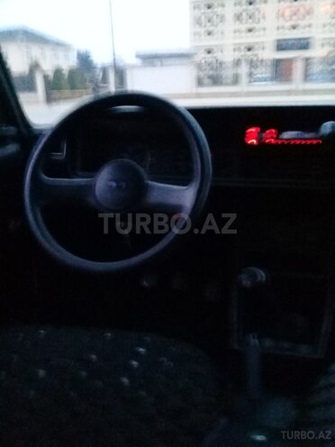 LADA (VAZ) 2107 2008, 98,000 km - 1.6 л - Salyan