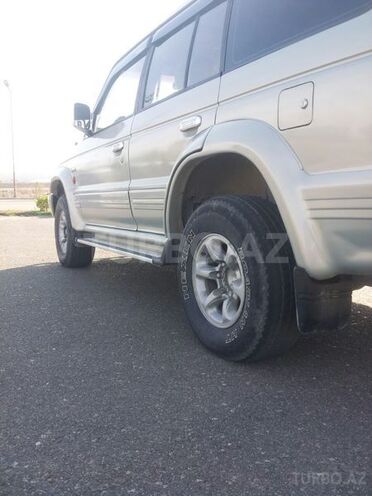 Mitsubishi Pajero 1995, 250,000 km - 2.8 l - Xırdalan