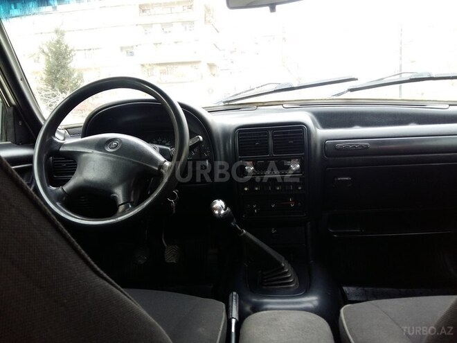 GAZ 31105 2004, 135,000 km - 2.3 l - Bakı