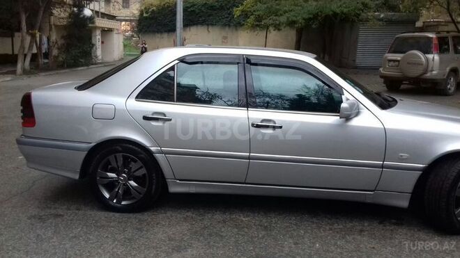 Mercedes C 240 1999, 129,000 km - 2.4 l - Bakı