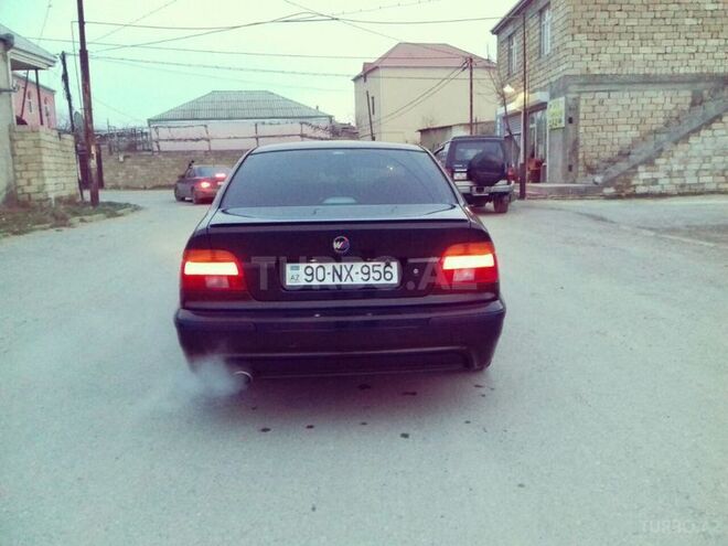 BMW 525 2001, 261,000 km - 2.5 l - Sumqayıt