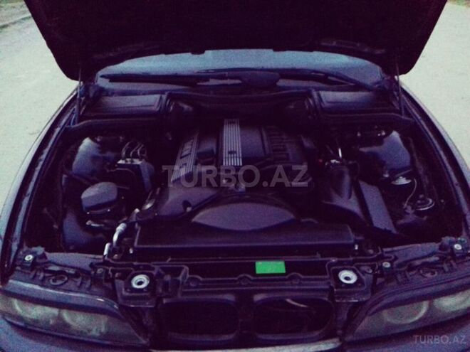 BMW 525 2001, 261,000 km - 2.5 l - Sumqayıt